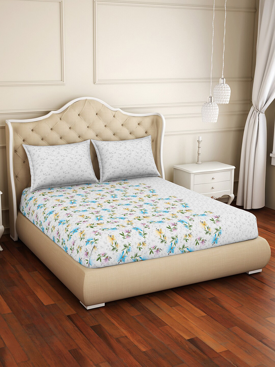 

Welspun White & Mauve Floral 144 TC Cotton Queen Bedsheet with 2 Pillow Covers