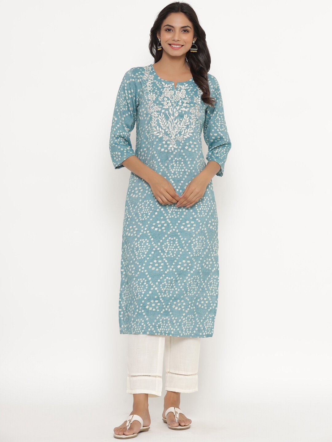 

Do Dhaage Women Blue Bandhani Printed Thread Work Kurta with Trousers