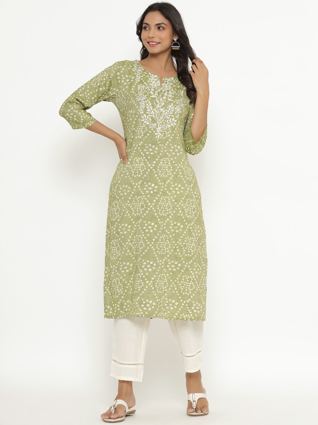 

Do Dhaage Women Green Ethnic Motifs Printed High Slit Thread Work Kurta with Trousers