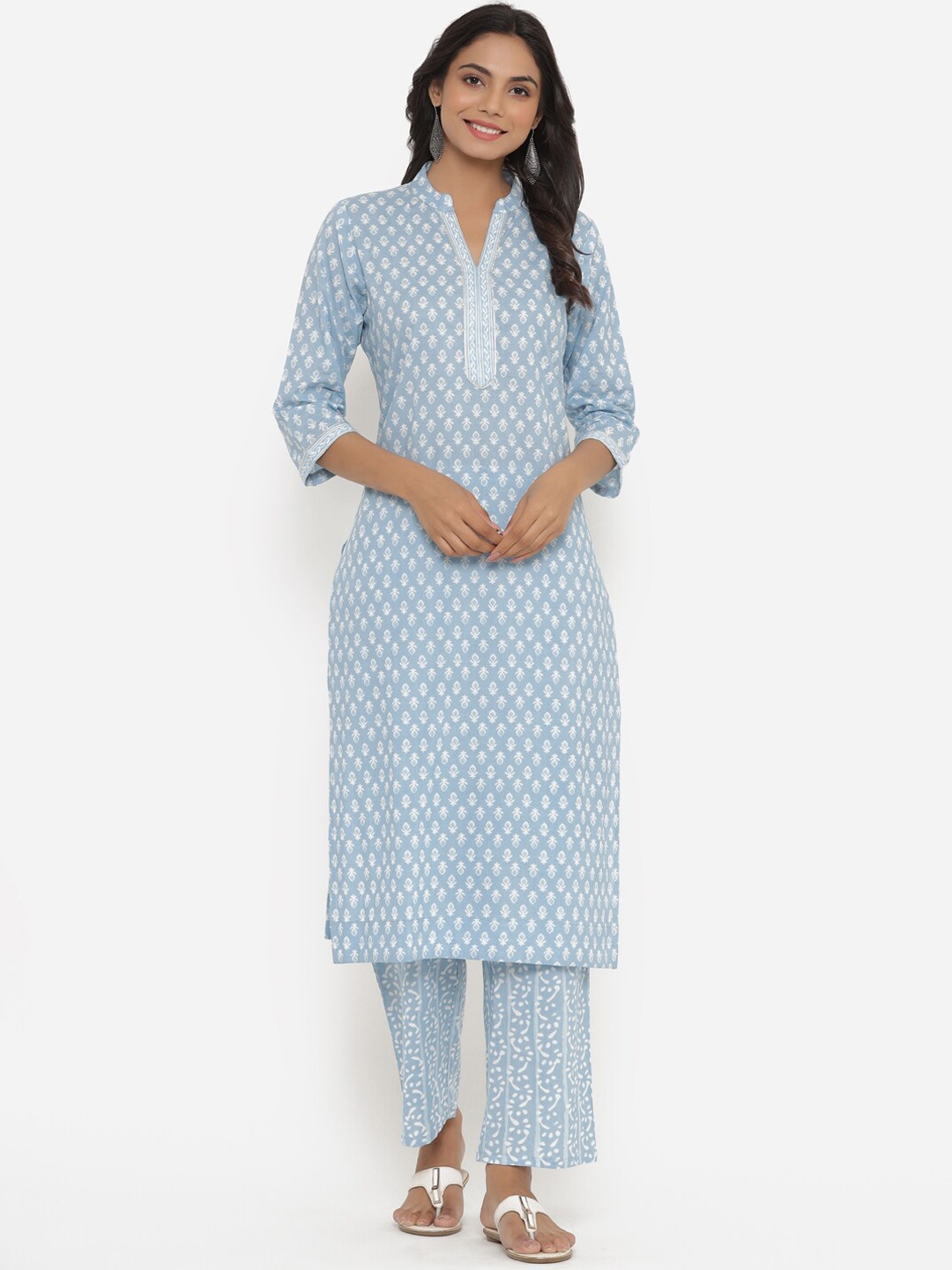 

Do Dhaage Women Blue Ethnic Motifs Printed Pure Cotton Kurta with Palazzos