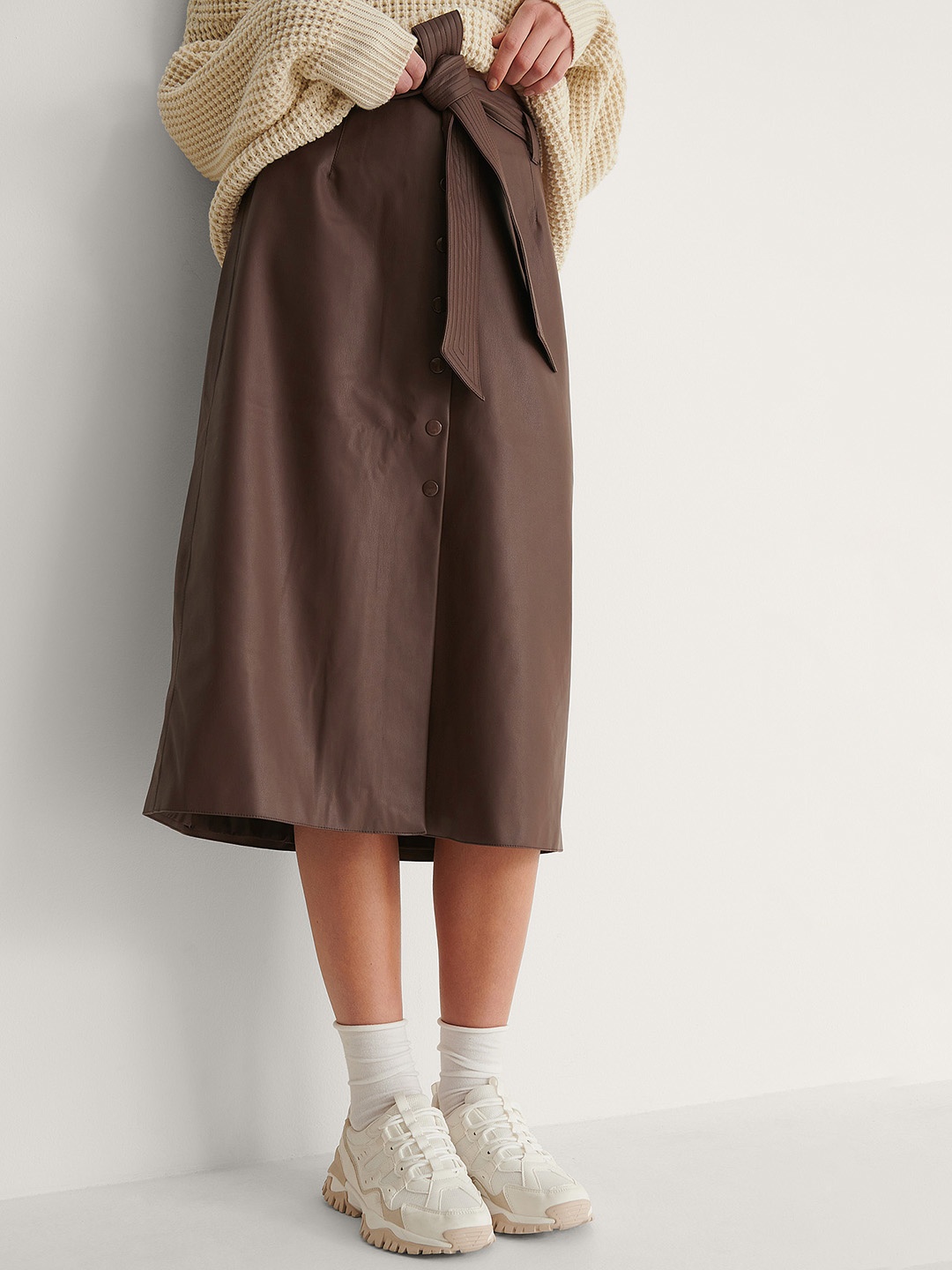 

NA-KD Women Brown PU Coated Flared Midi Belted Skirt