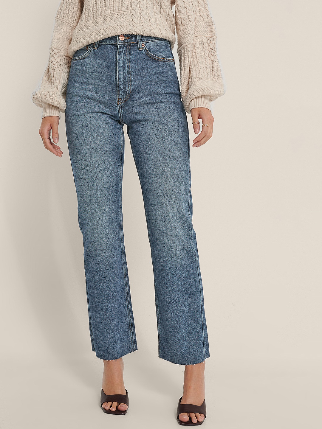 

NA-KD Women Blue Pure Cotton Straight Fit High-Rise Light Fade Jeans