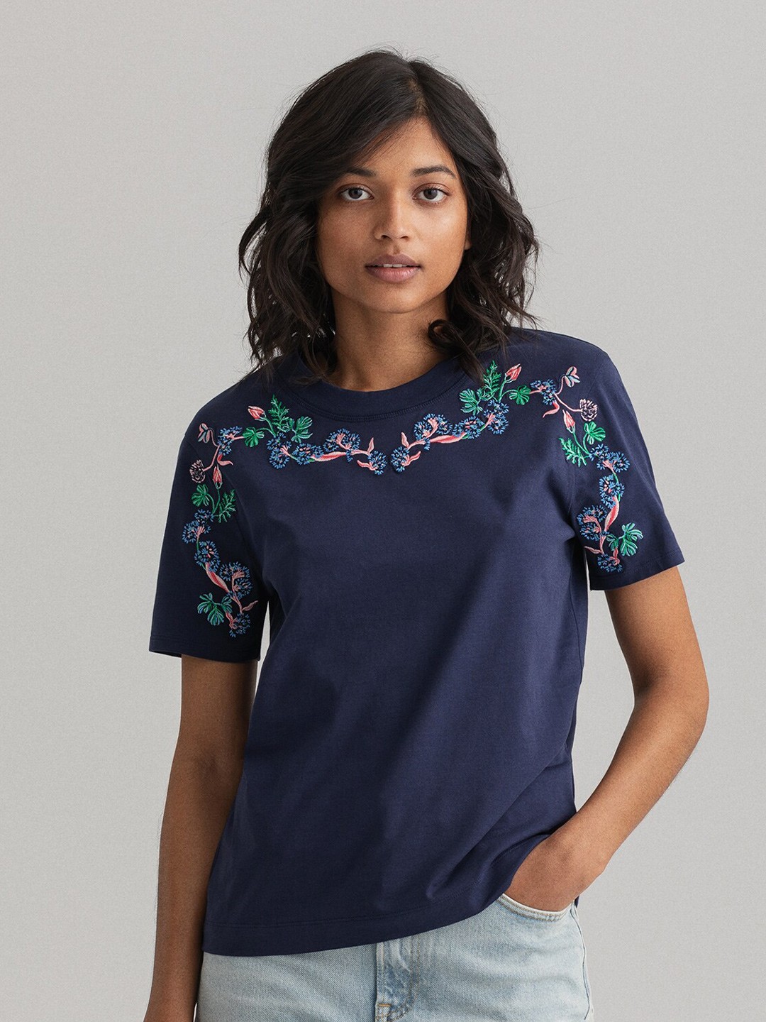 

GANT Women Blue & Pink Embroidered Pure Cotton T-shirt