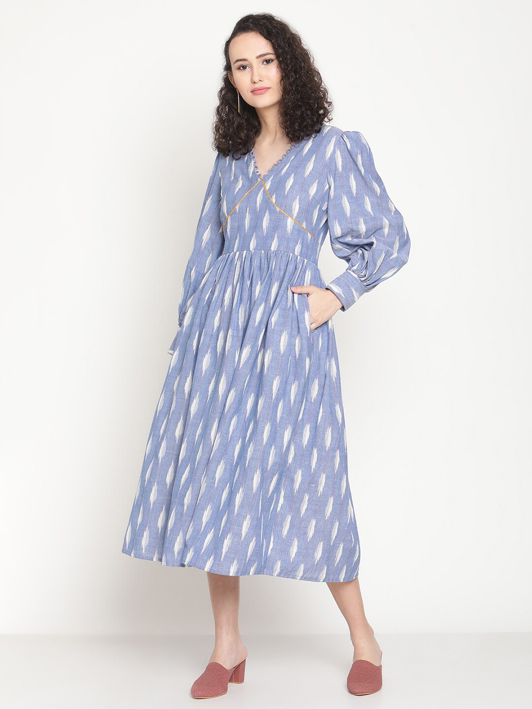 

Abhishti Women Blue Woven Design A-Line Midi Cotton Dress