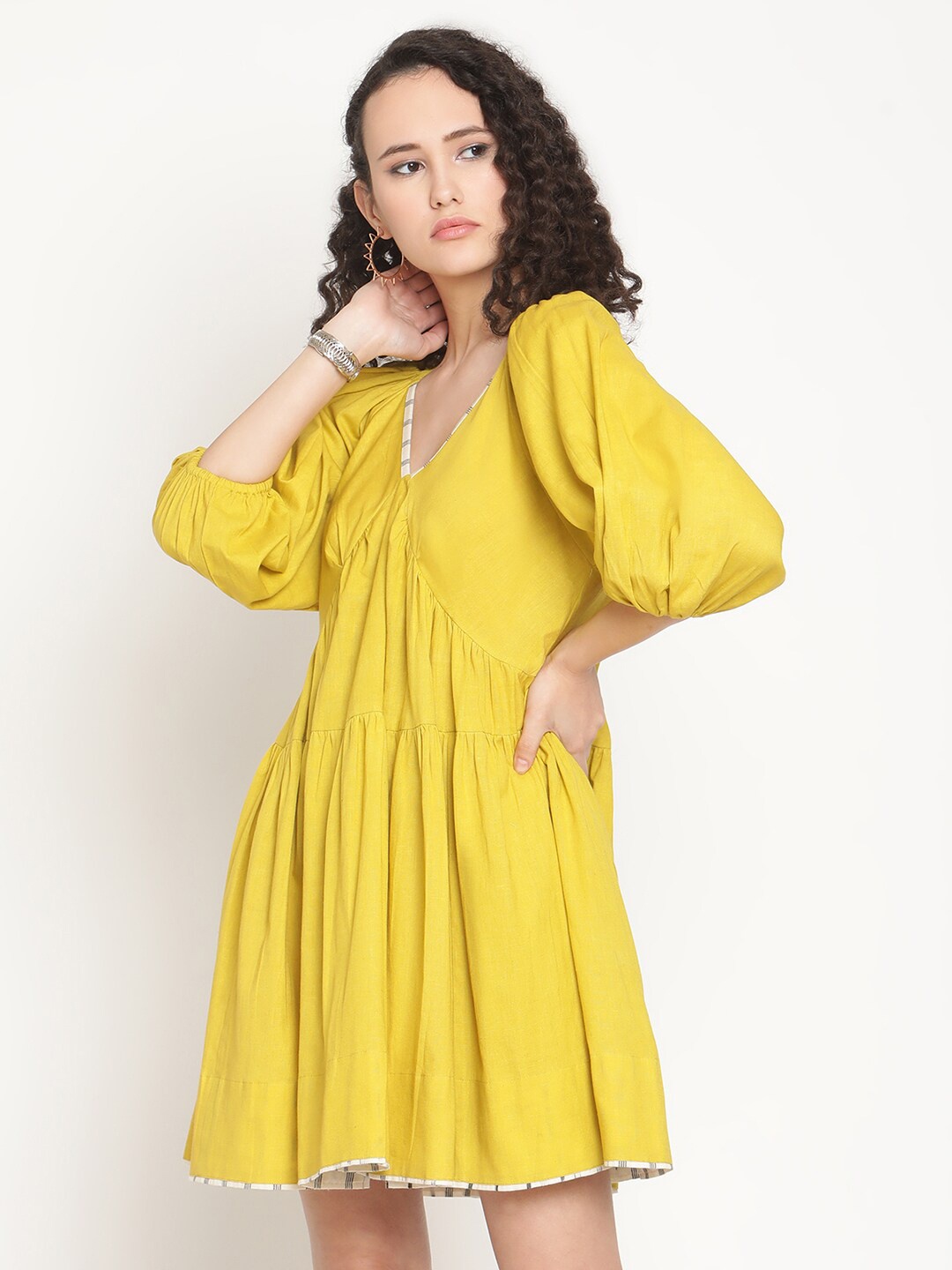 

Abhishti Solid Cotton Mini Empire Dress, Green
