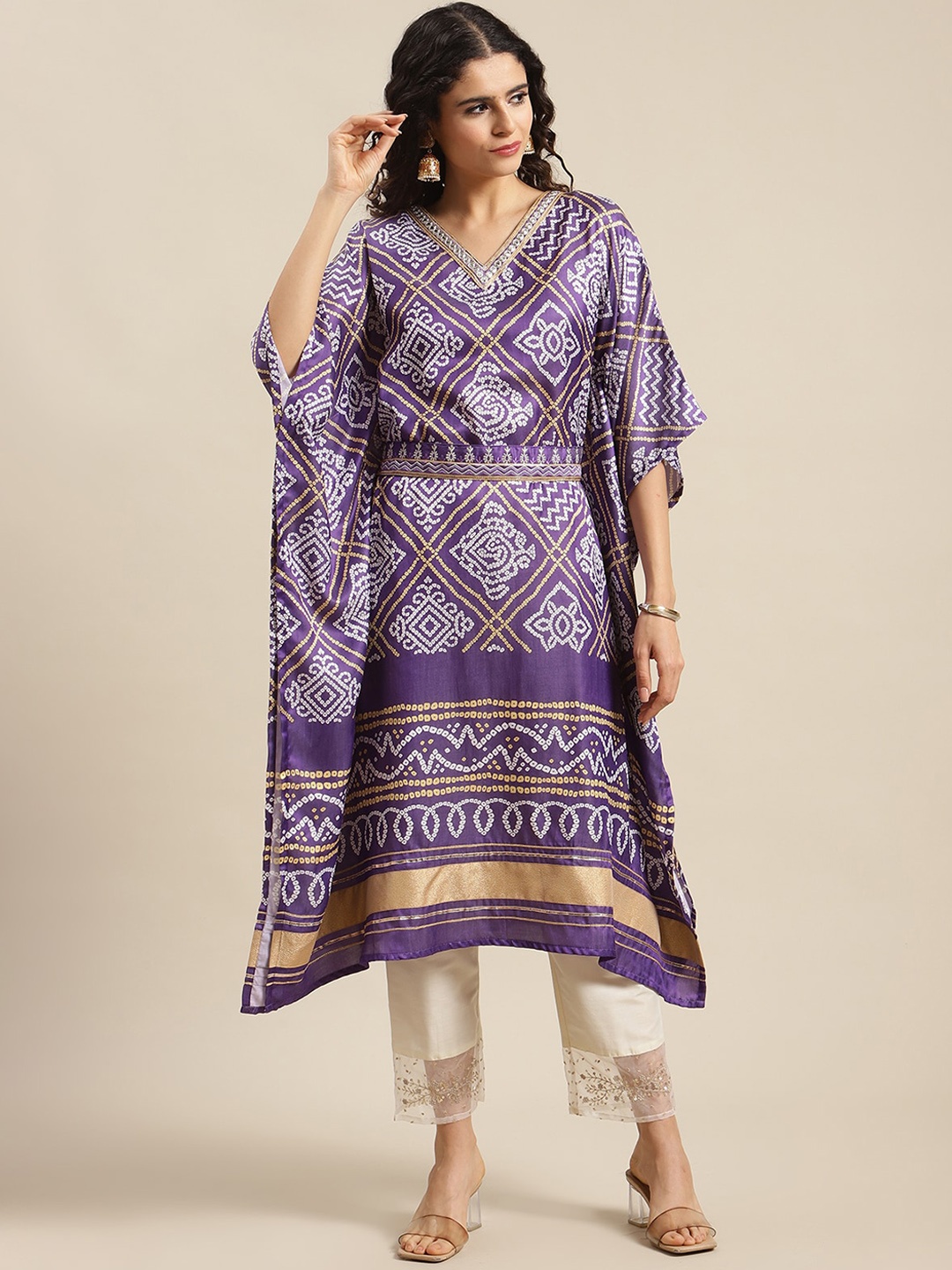 

Varanga Women Purple & White Ethnic Motifs Printed Flared Sleeves Silk Kaftan Kurta