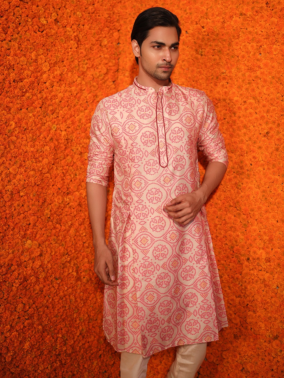 

KISAH Men Pink Ethnic Motifs Kurta with Pyjamas