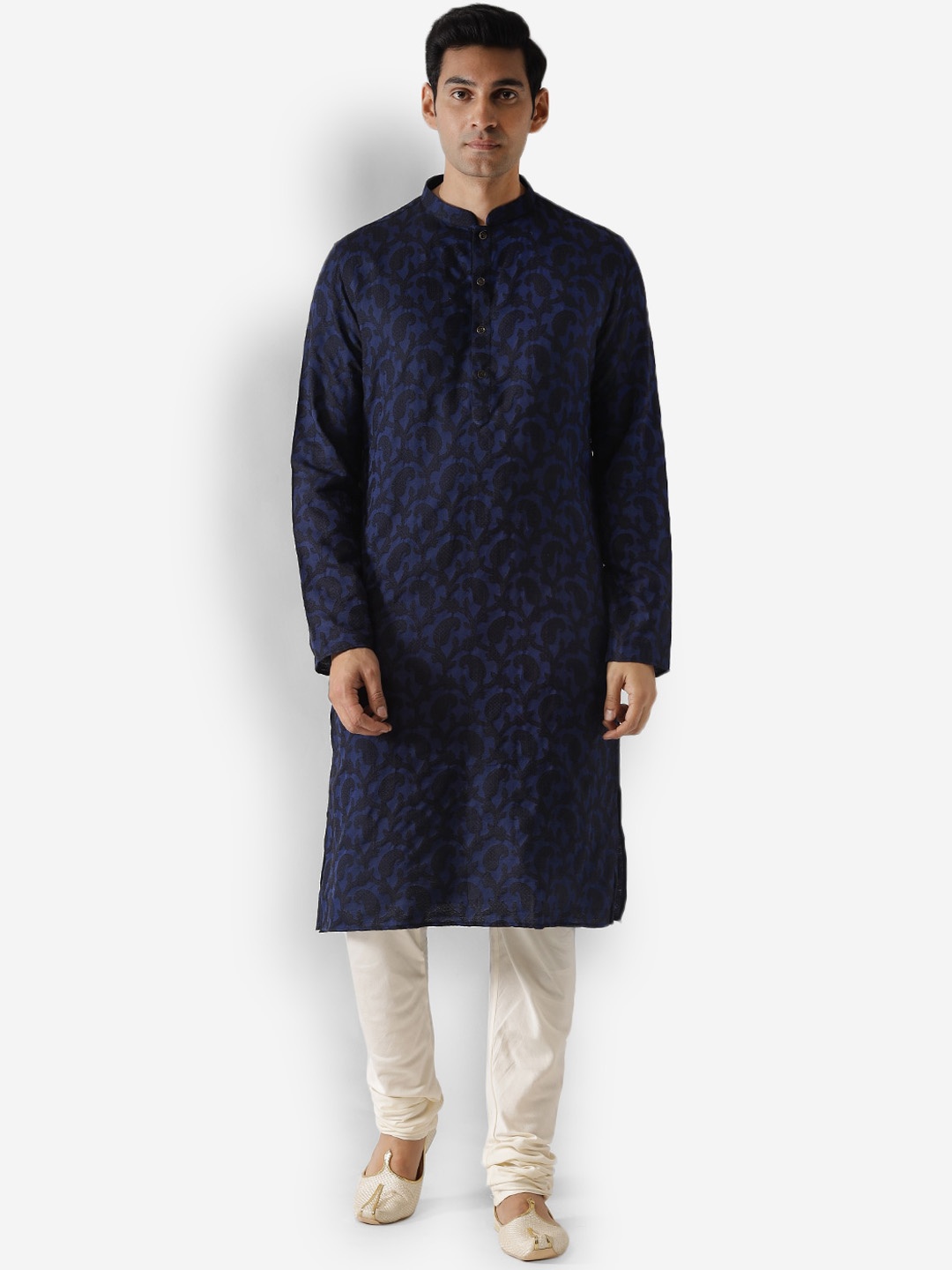 

KISAH Men Navy Blue & Off-White Paisley Printed Kurta with Churidar