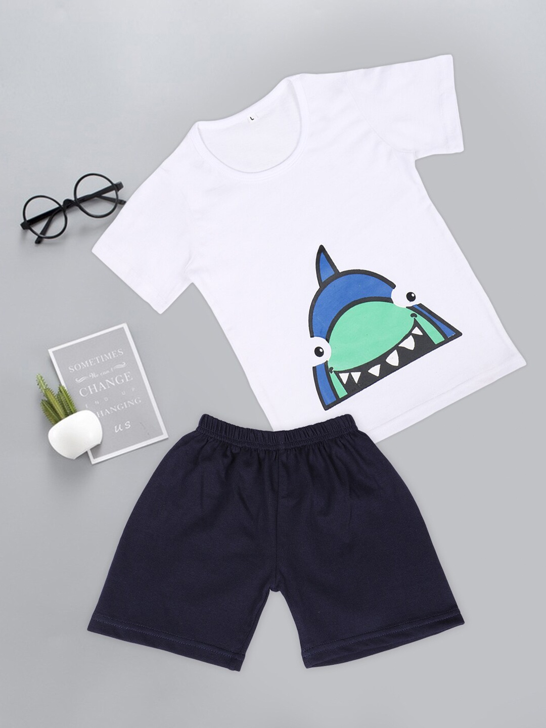 

Fashitale Kids White & Black Printed Cotton T-shirt with Shorts