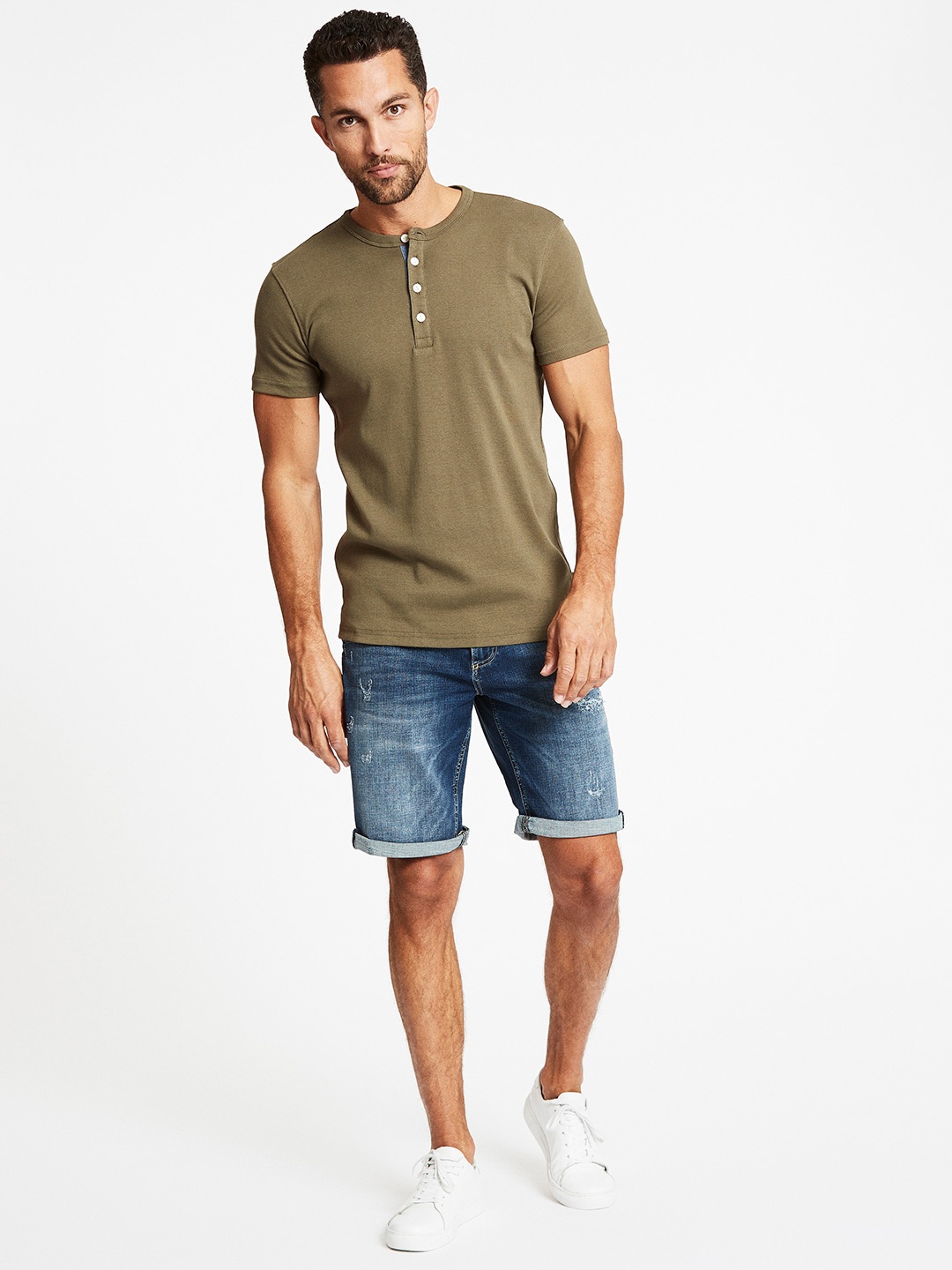 

LINDBERGH Men Green Henley Neck Solid Slim Fit T-shirt