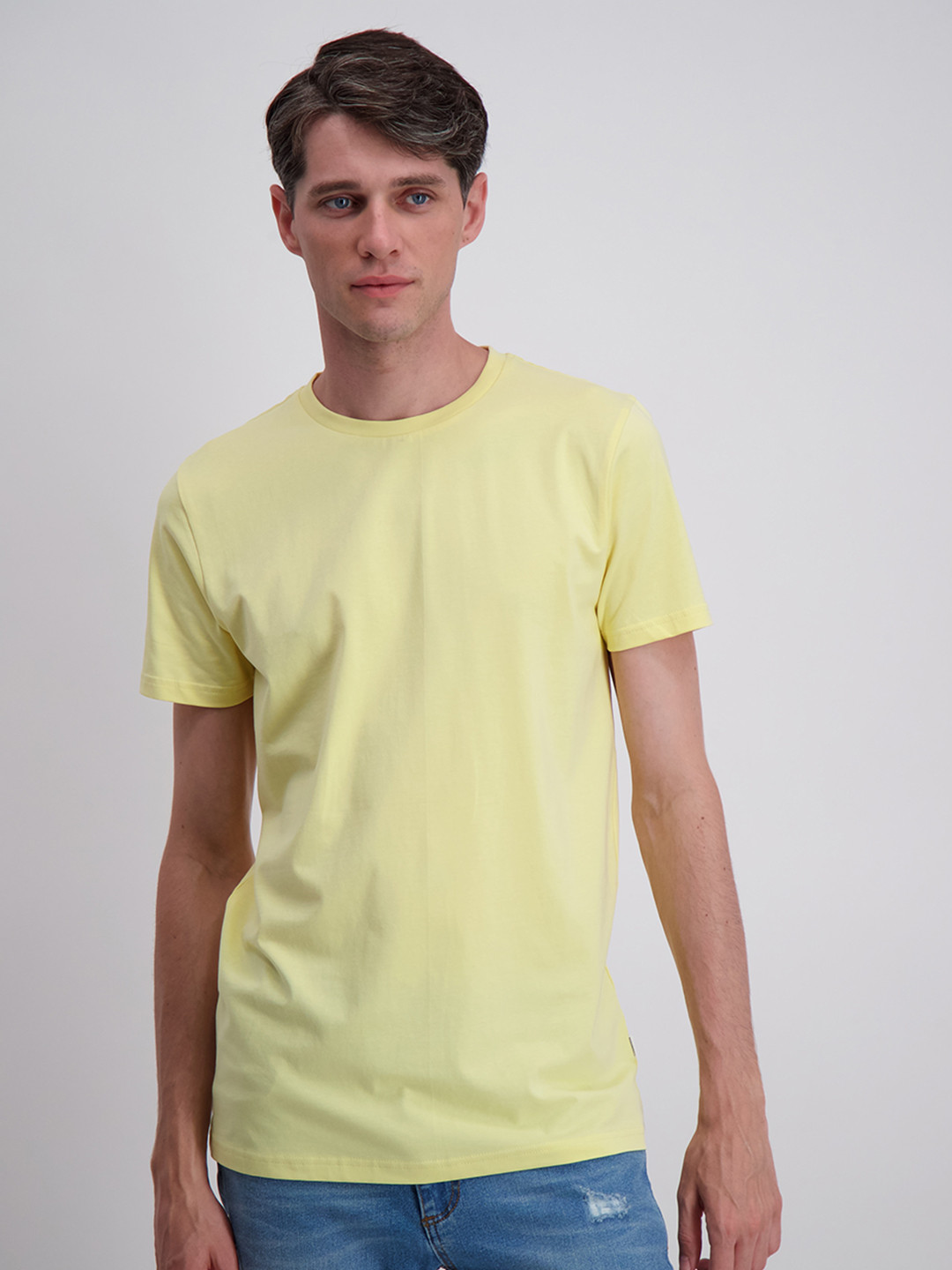 

LINDBERGH Men Yellow Solid Cotton T-shirt