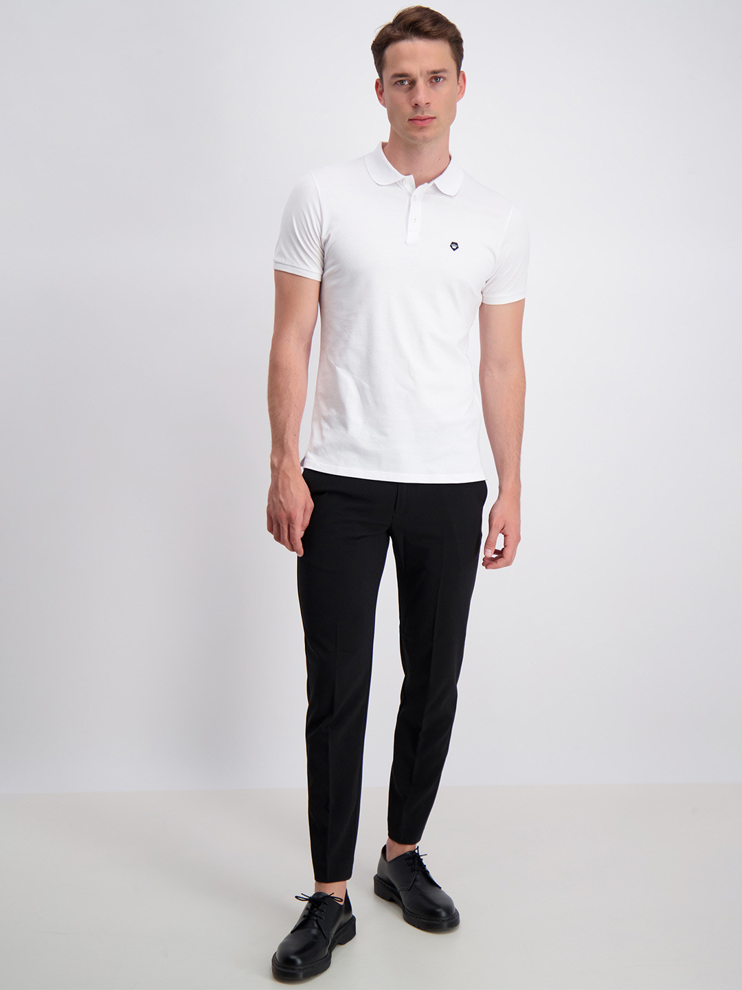 

LINDBERGH Men Black Slim Fit Trousers