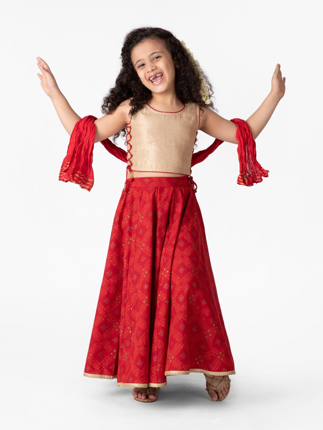 

Fabindia Girls Red & Beige Ready to Wear Cotton Lehenga & Blouse With Dupatta