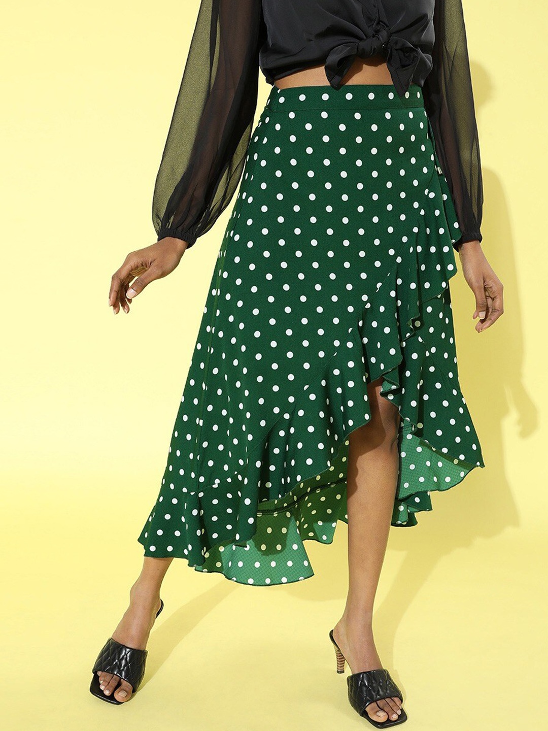 

Berrylush Women Green & White Polka Dots Printed Ruffled Asymmetric Tulip Midi Skirt