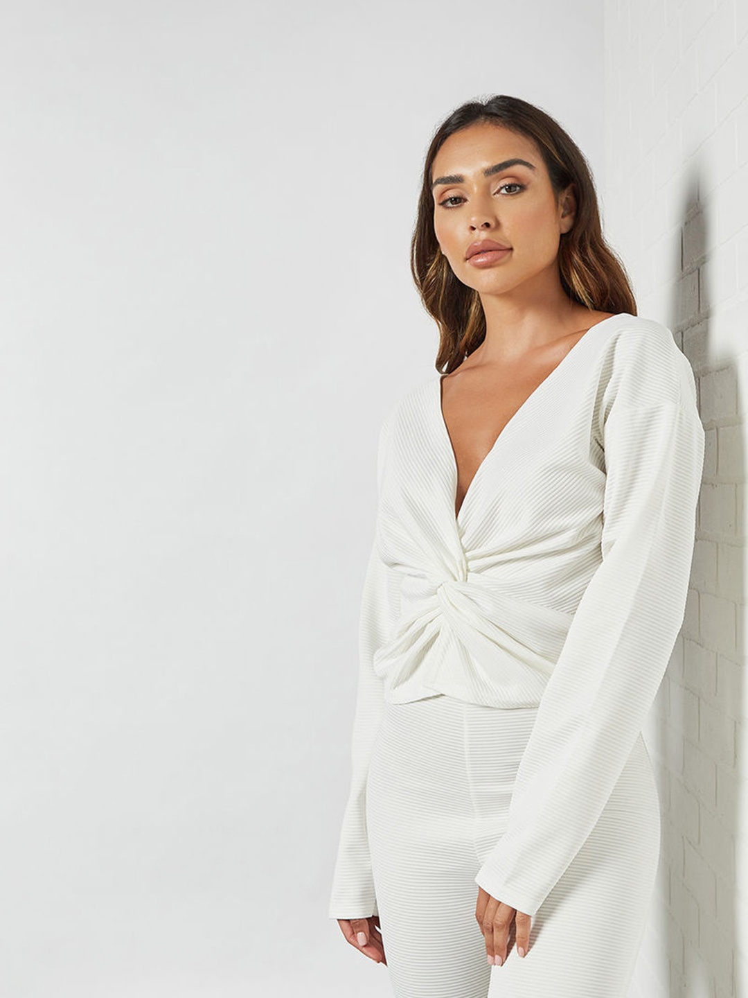 

Femme Luxe Women White Ribbed Night suit
