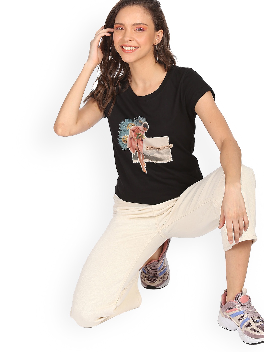 

Sugr Women Black Printed T-shirt
