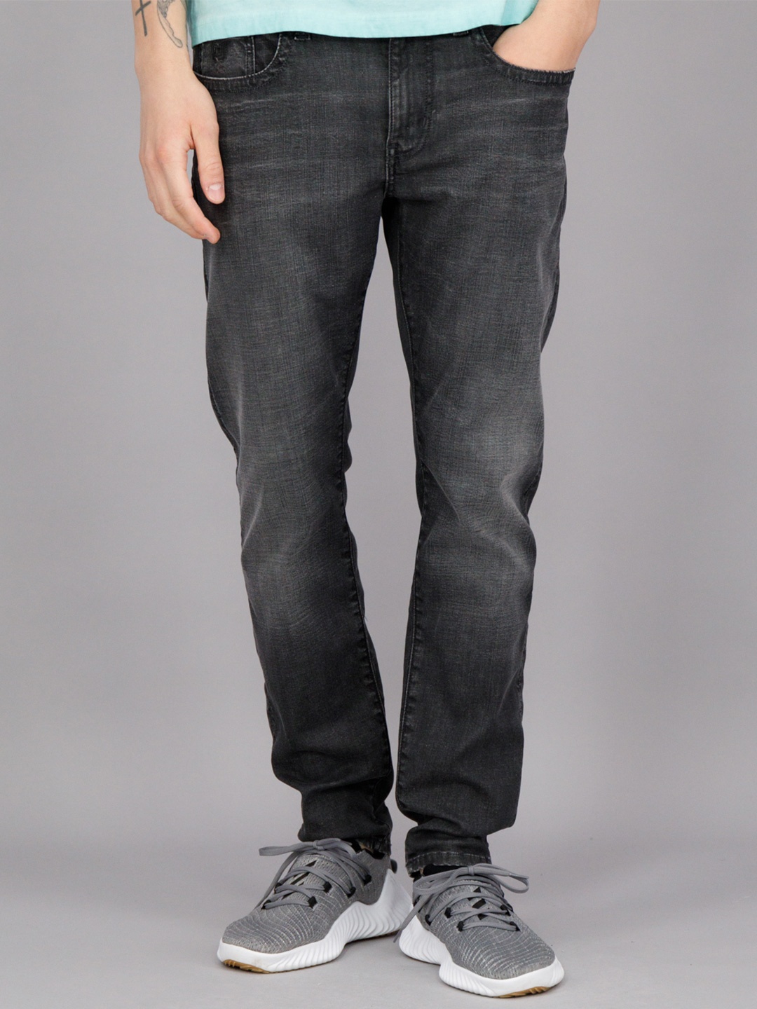 

FREESOUL Men Black Slim Fit Heavy Fade Stretchable Jeans