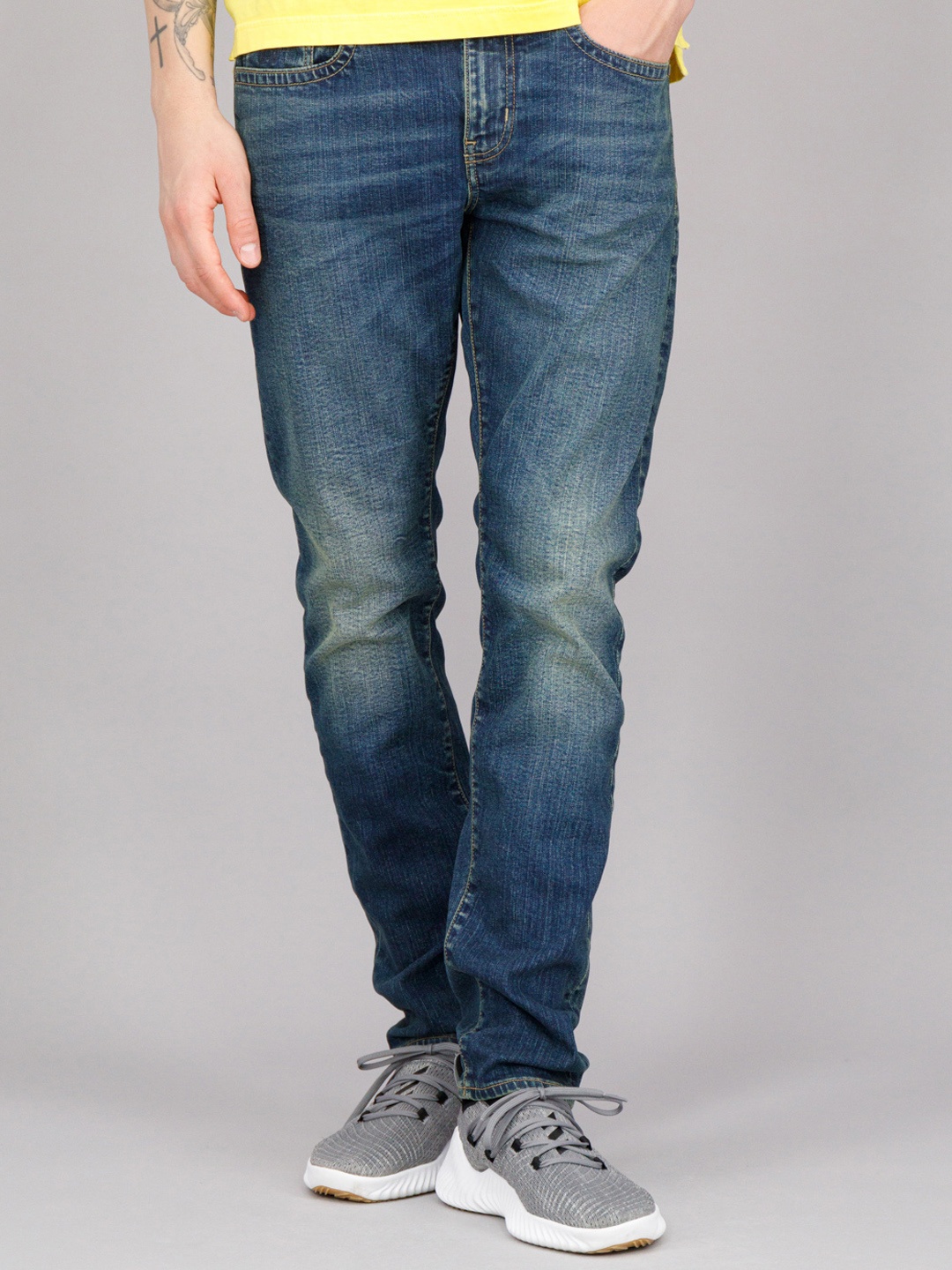 

FREESOUL Men Blue Slim Fit Heavy Fade Stretchable Jeans