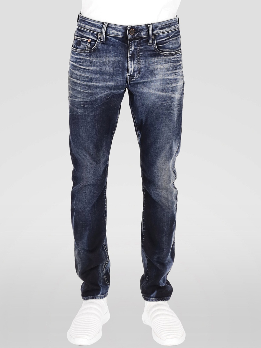 

FREESOUL Men Blue Heavy Fade Stretchable Jeans