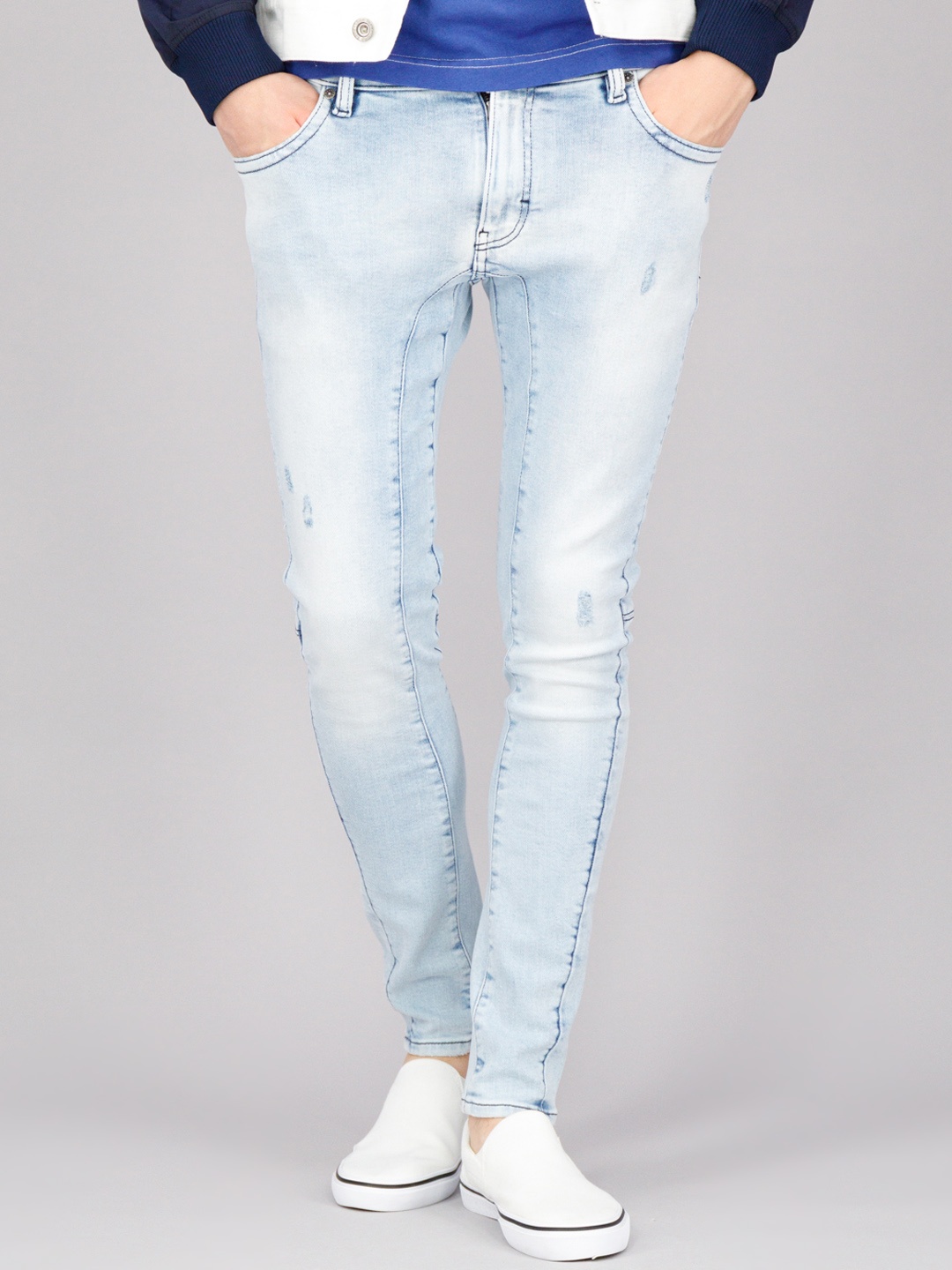 

FREESOUL Men Blue Skinny Fit Mildly Distressed Heavy Fade Jeans