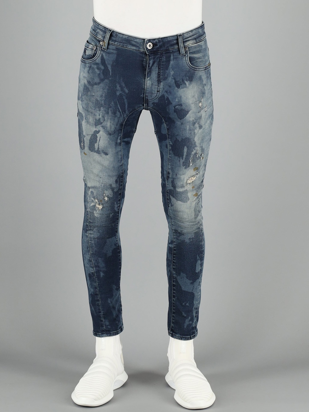 

FREESOUL Men Blue Skinny Fit Mildly Distressed Heavy Fade Jeans
