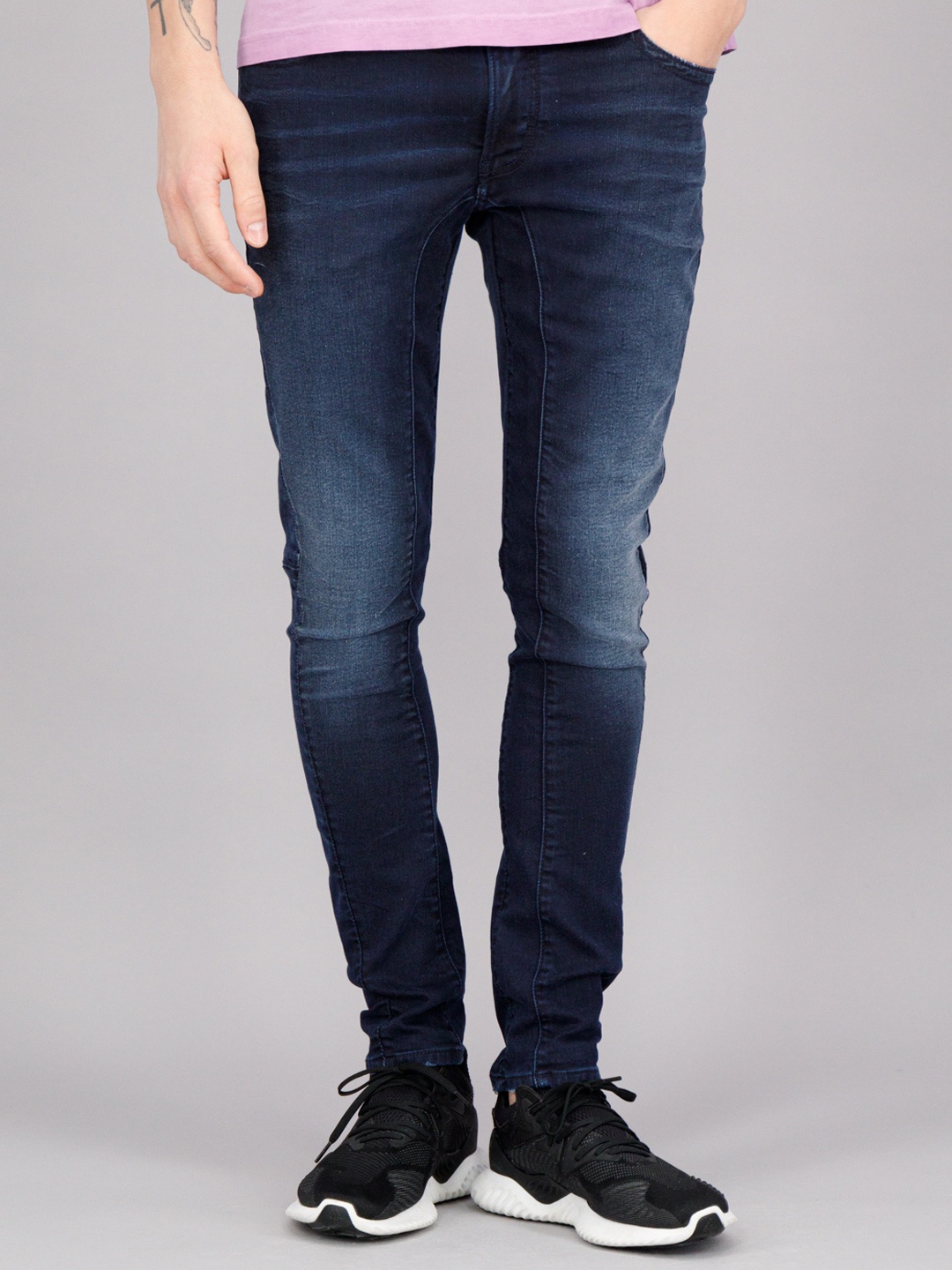 

FREESOUL Men Blue Skinny Fit Low Distress Light Fade Jeans