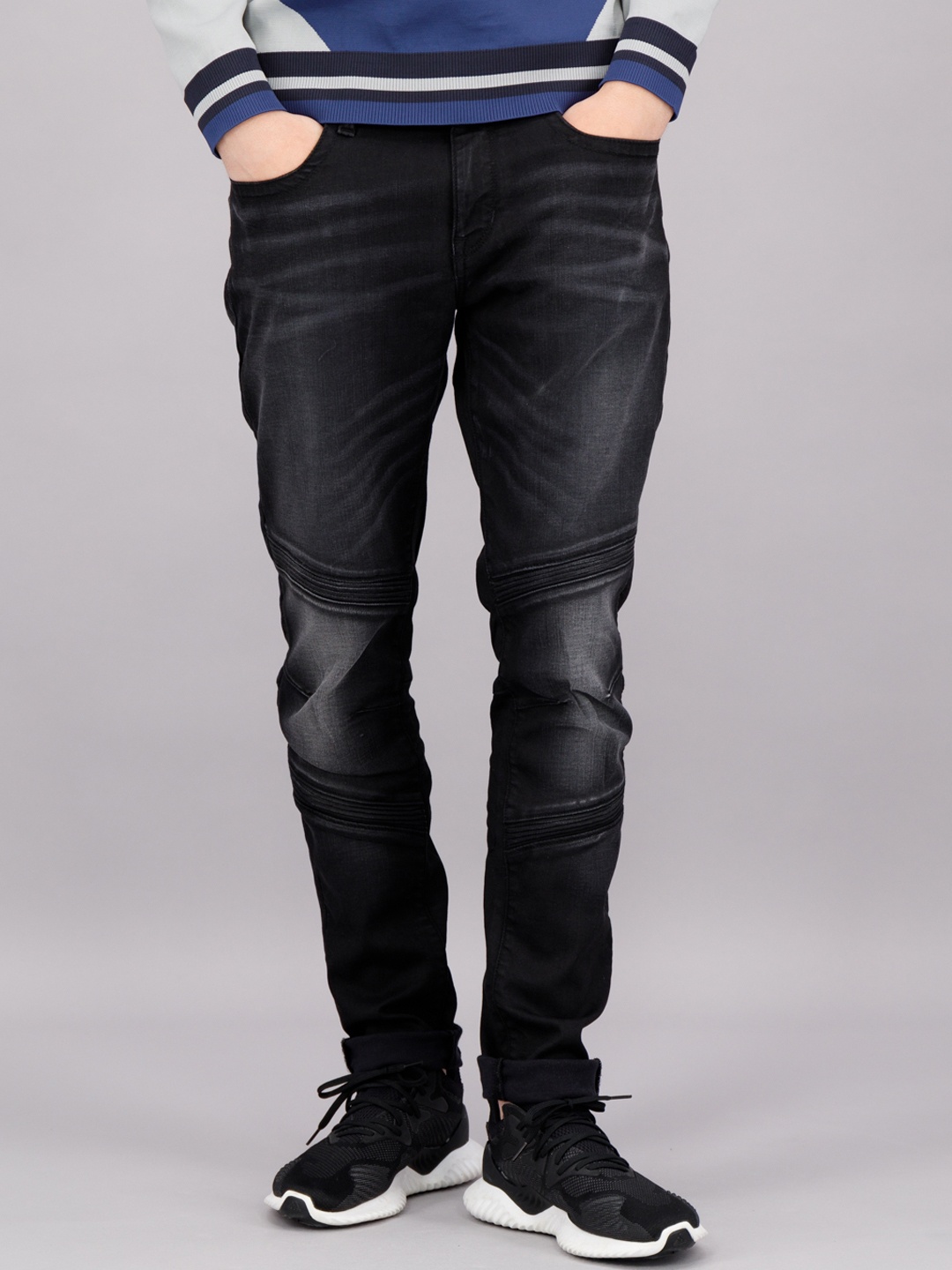 

FREESOUL Men Black Slim Fit Heavy Fade Jeans