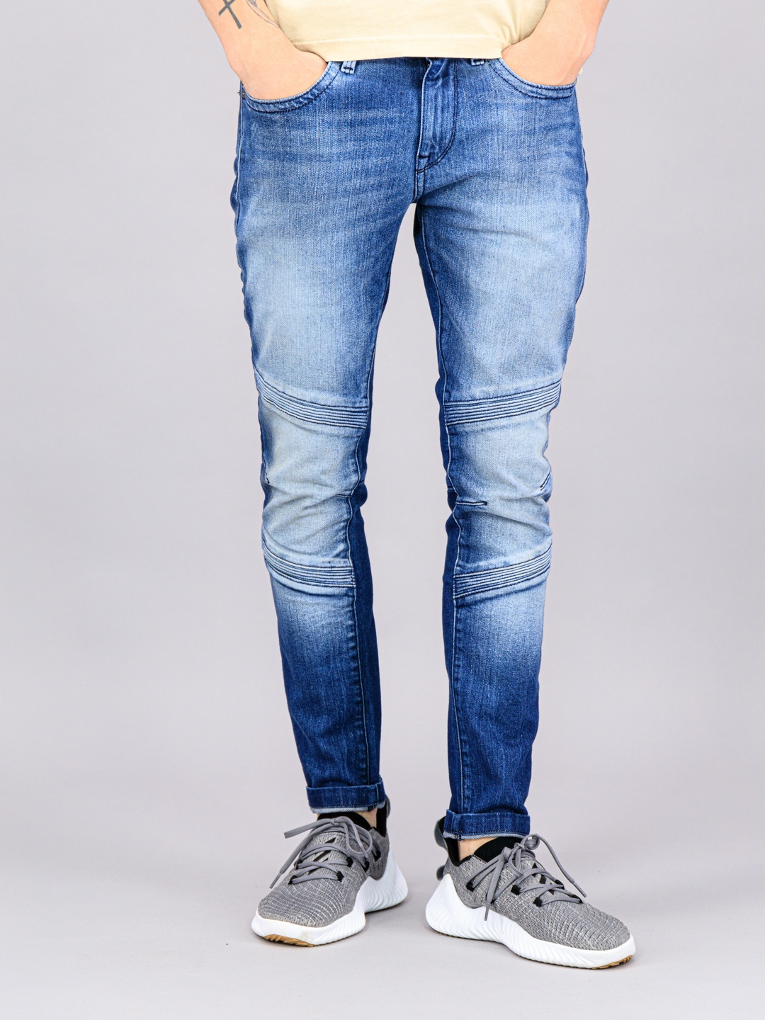 

FREESOUL Men Blue Slim Fit Mildly Distressed Heavy Fade Jeans