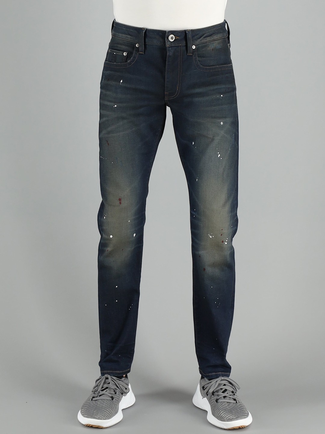 

FREESOUL Men Blue Slim Fit Low Distress Heavy Fade Stretchable Jeans