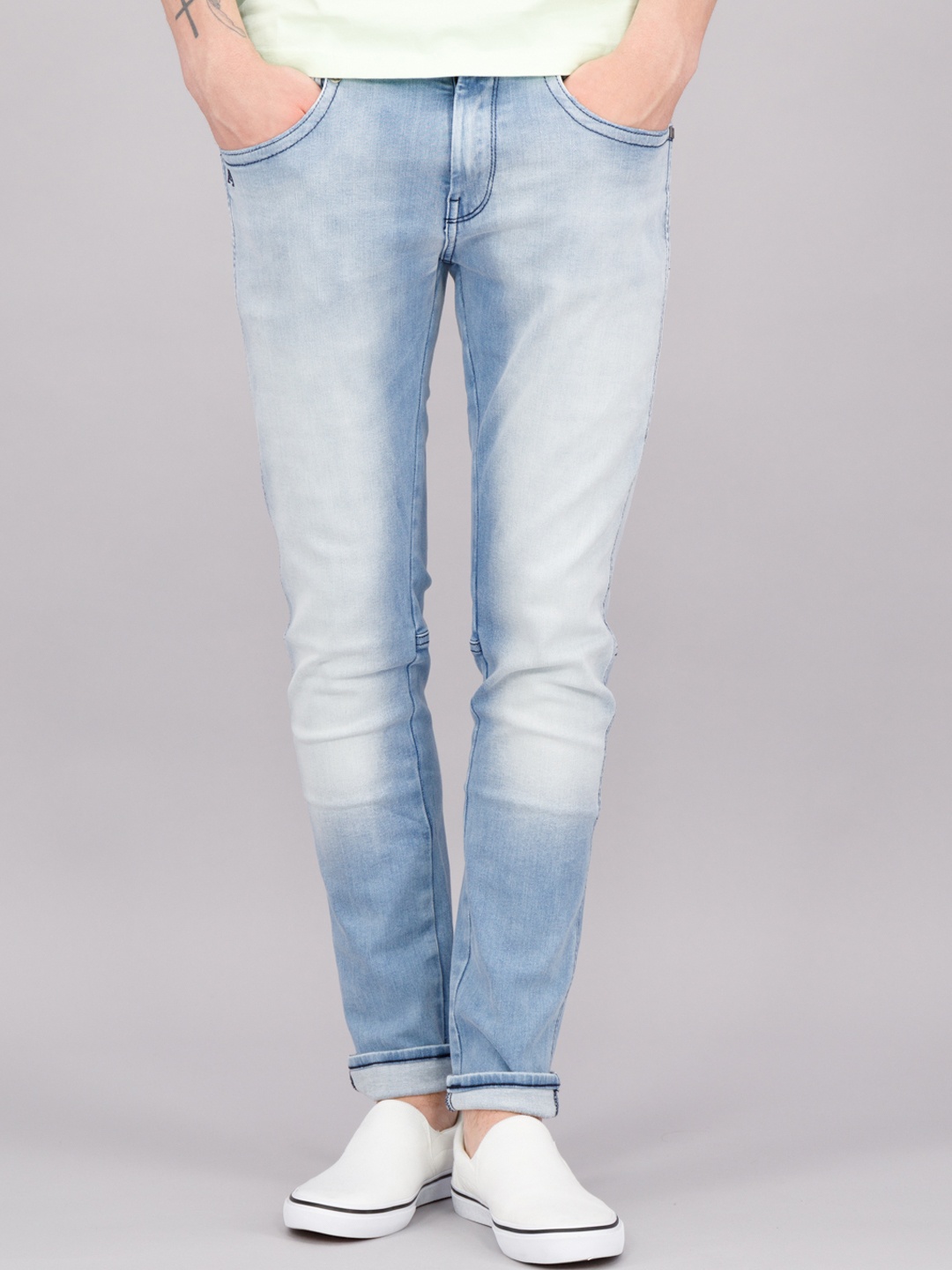 

FREESOUL Men Blue Skinny Fit Low Distress Heavy Fade Cotton Jeans