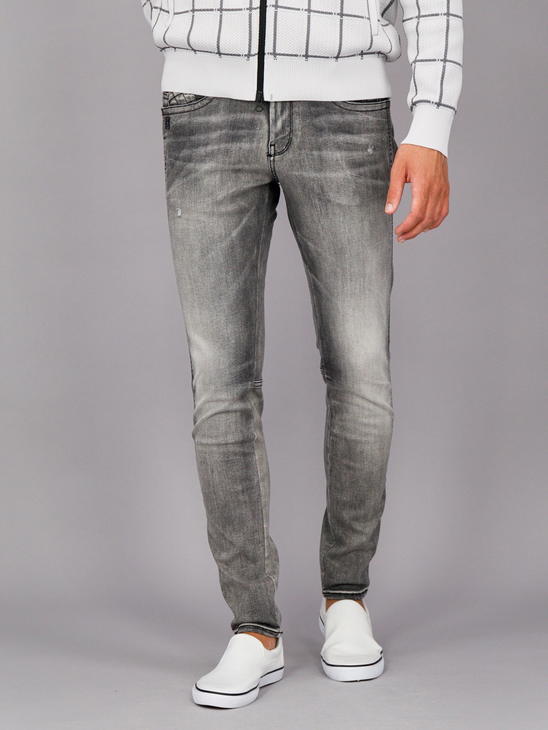 

FREESOUL Men Black Skinny Fit Low Distress Heavy Fade Jeans