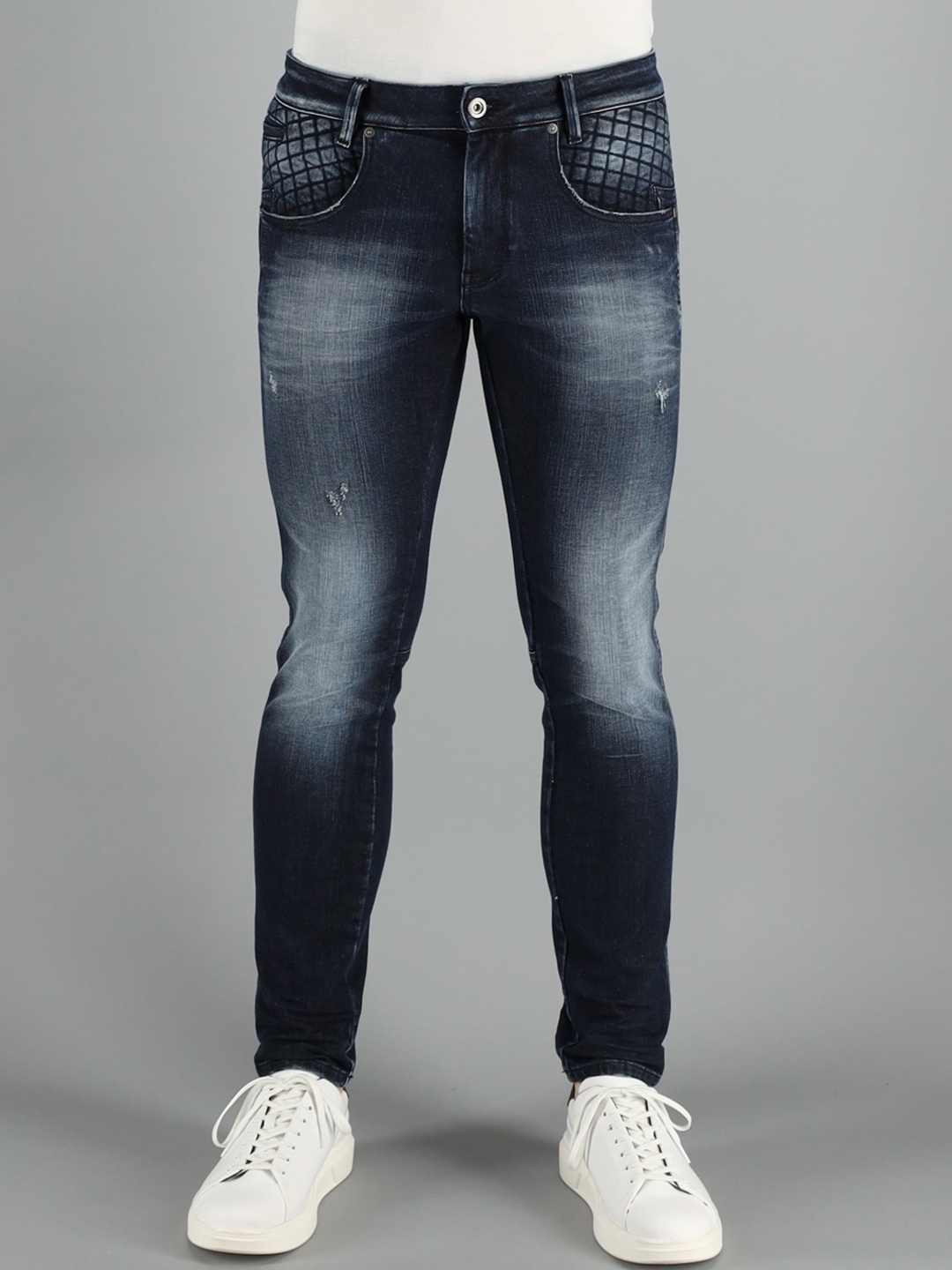 

FREESOUL Men Black Skinny Fit Low Distress Heavy Fade Stretchable Jeans