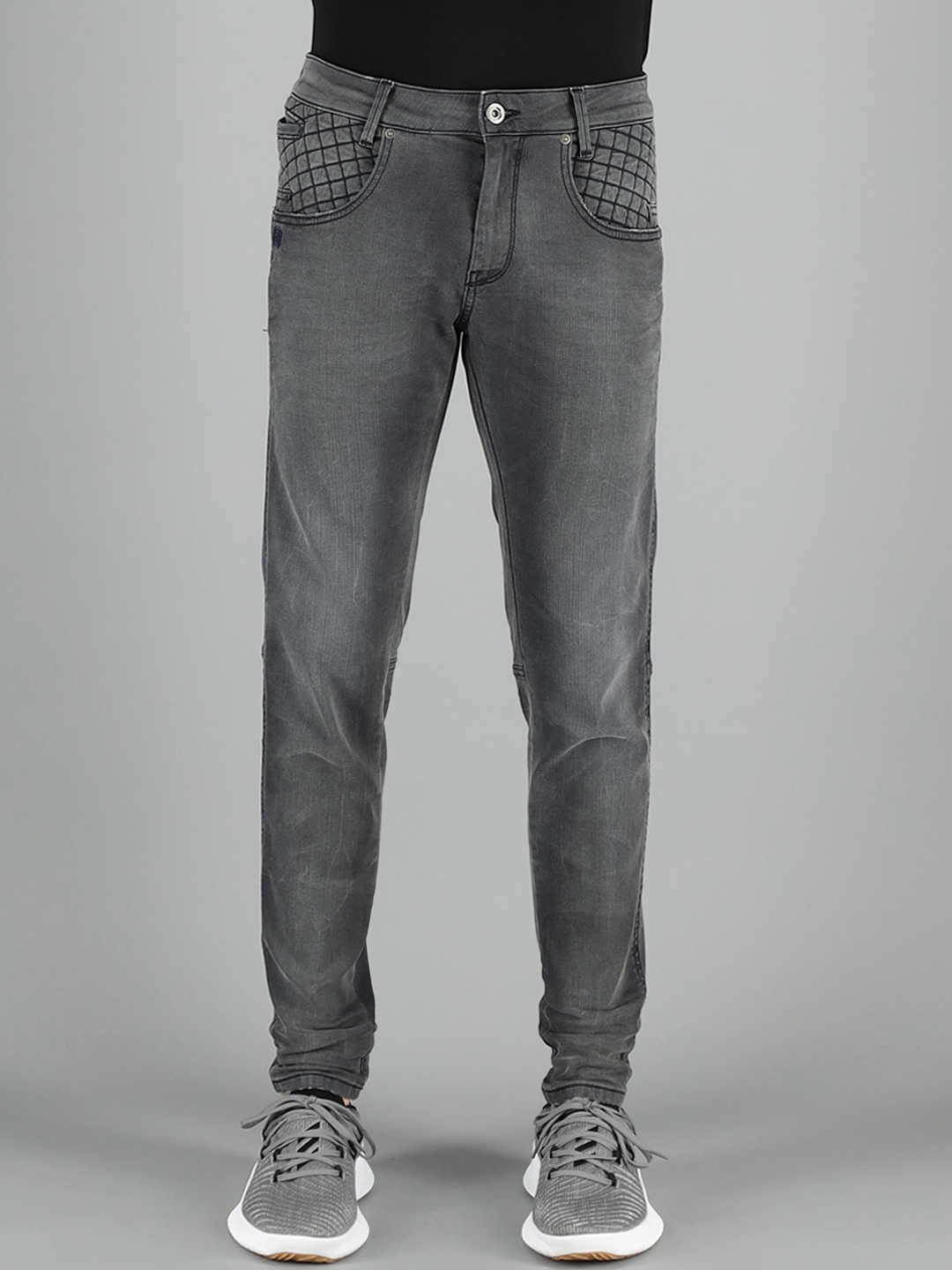 

FREESOUL Men Black Slim Fit Light Fade Jeans