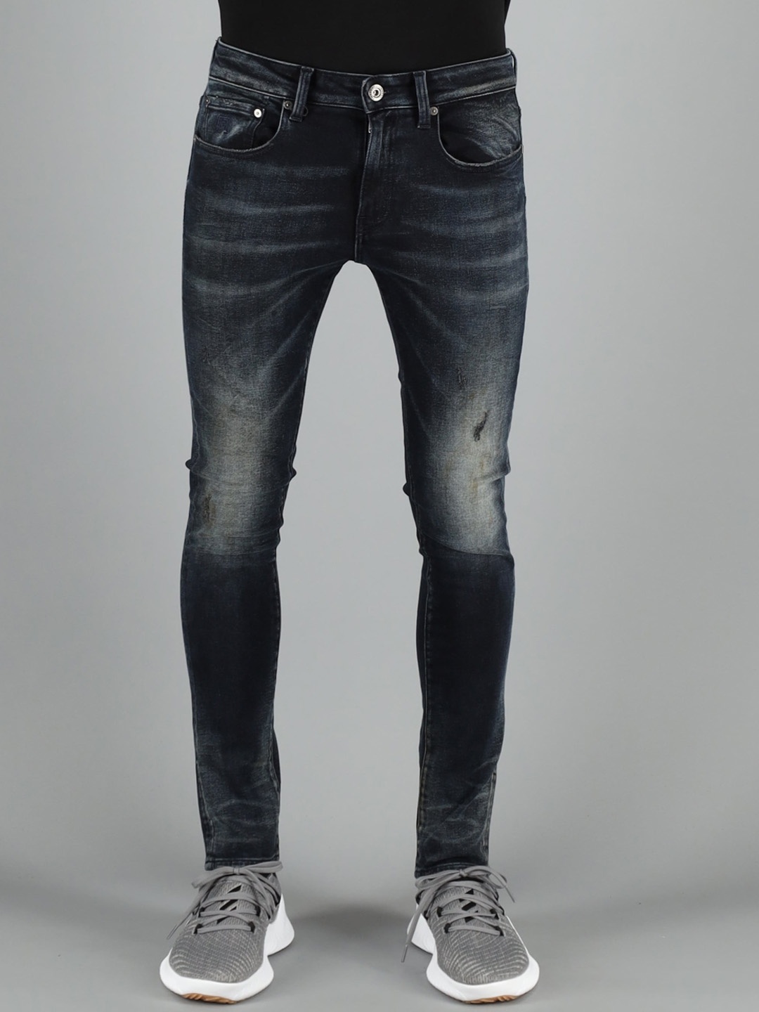 

FREESOUL Men Blue Skinny Fit Low Distress Heavy Fade Jeans