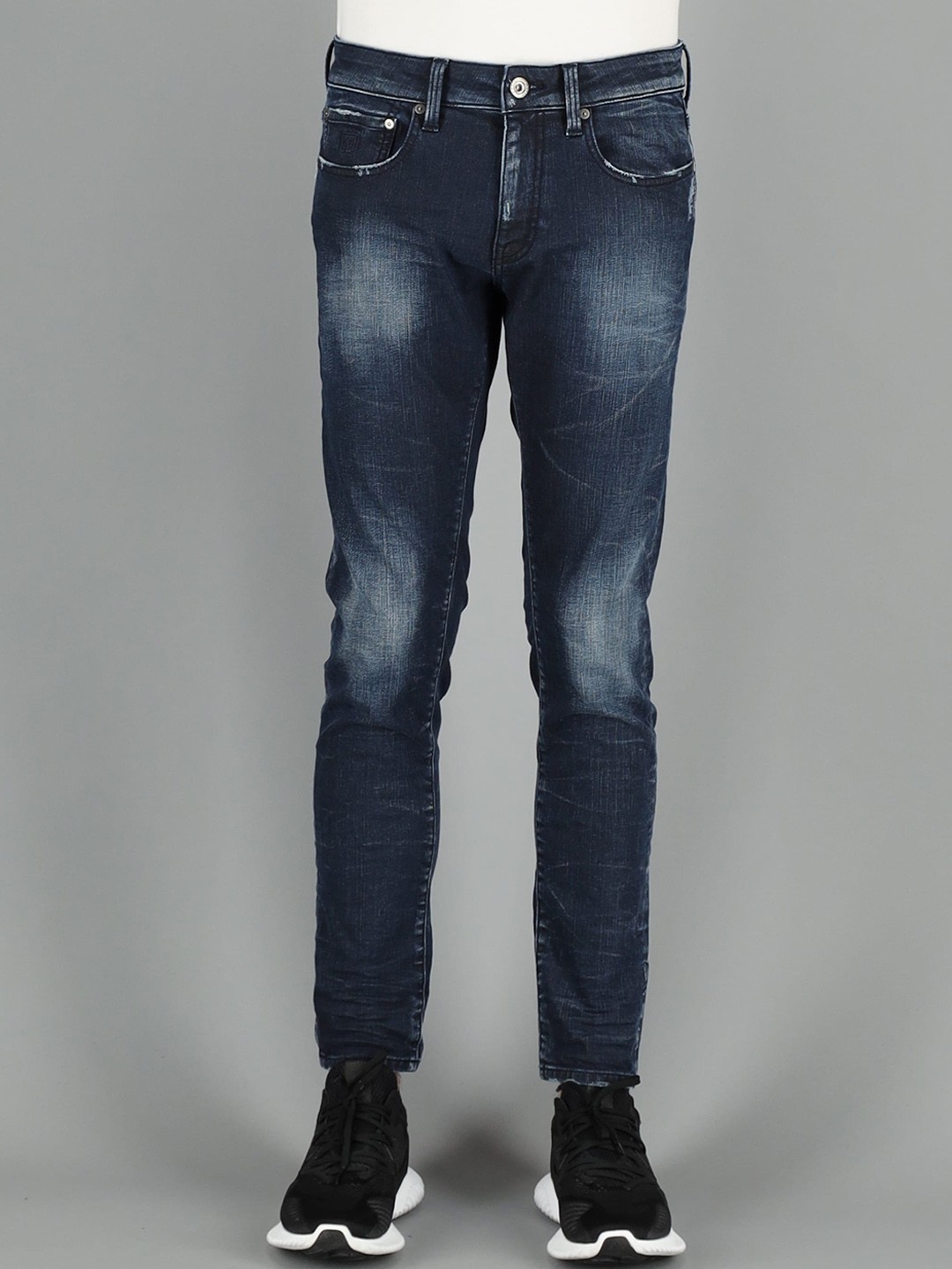 

FREESOUL Men Blue Skinny Fit Mildly Distressed Heavy Fade Jeans