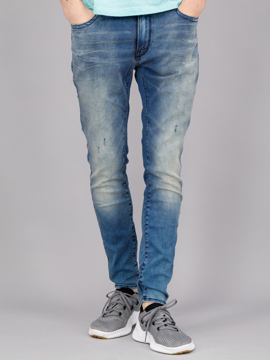 

FREESOUL Men Blue Skinny Fit Mildly Distressed Heavy Fade Jeans