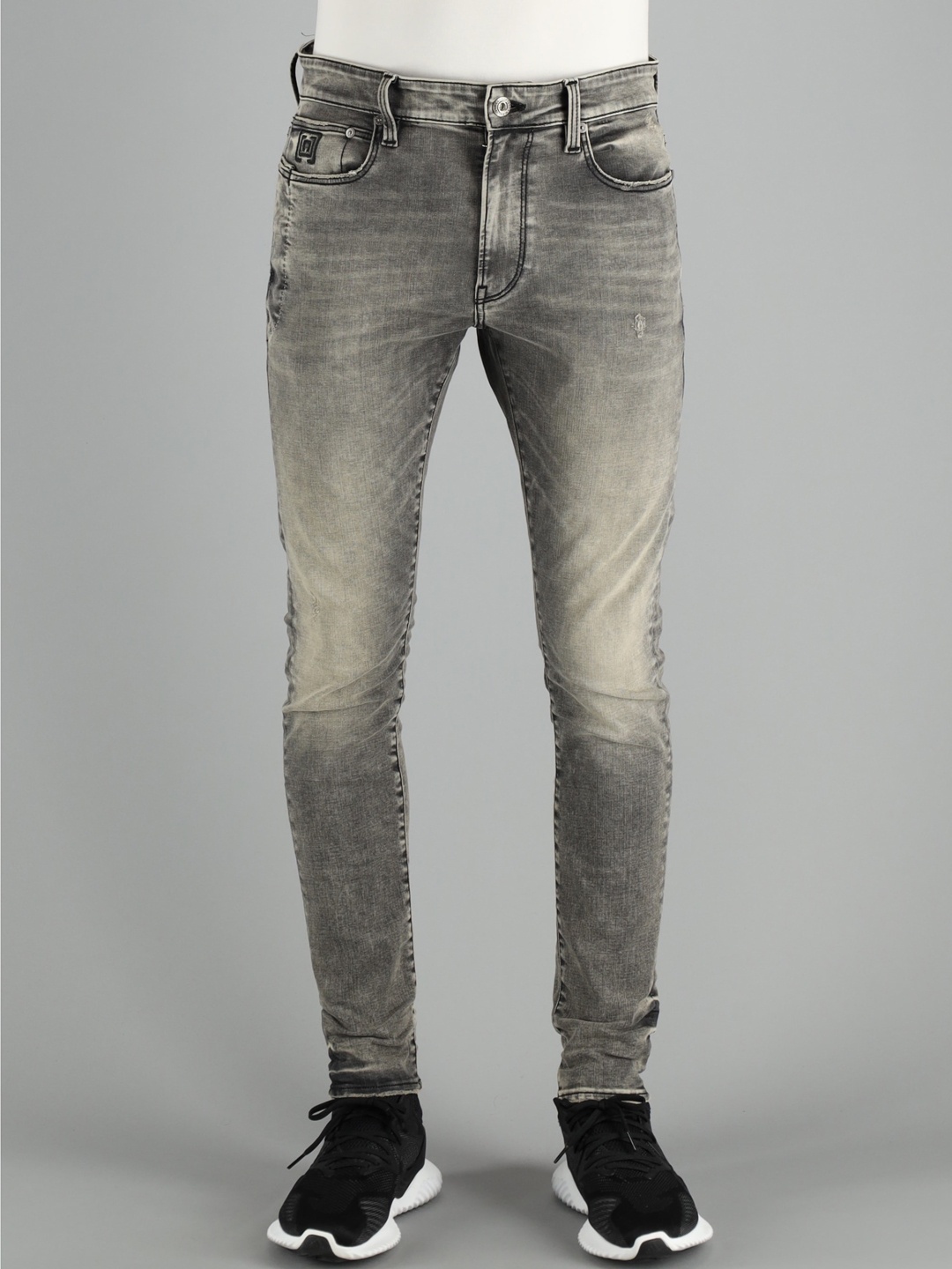 

FREESOUL Men Black Skinny Fit Low Distress Heavy Fade Cotton Jeans