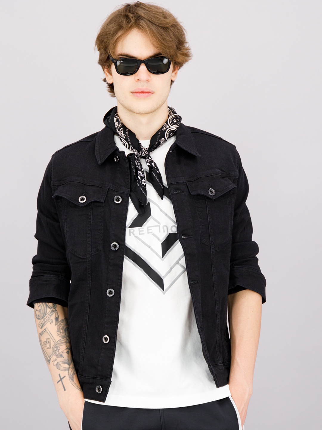 

FREESOUL Men Black Washed Cotton Denim Jacket