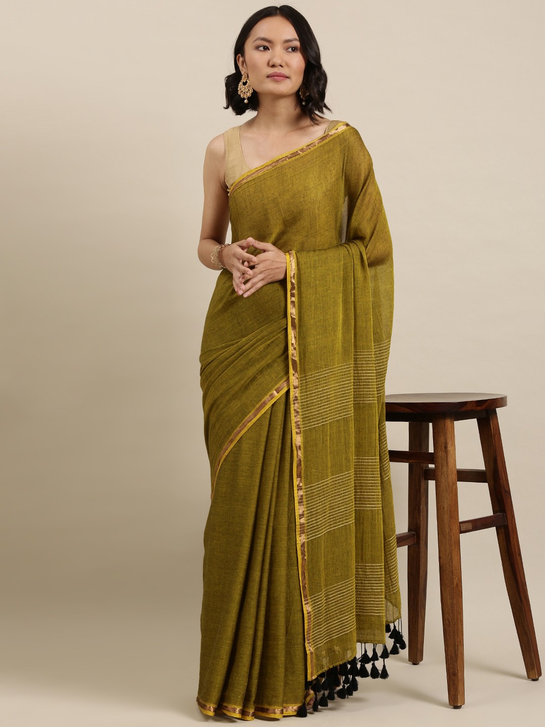 

Suta Olive Green & Gold-Toned Striped Pure Cotton Saree