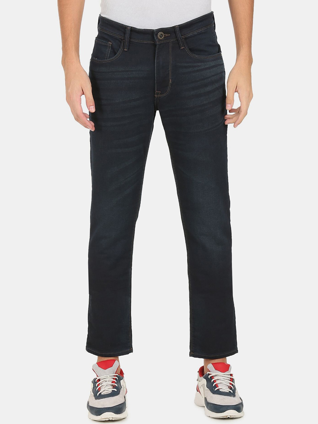 

Arrow Men Blue Slim Fit Light Fade Cropped Jeans