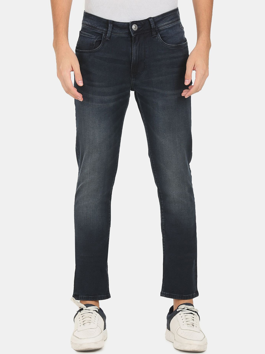 

Arrow Men Blue Slim Fit Light Fade Jeans, Black