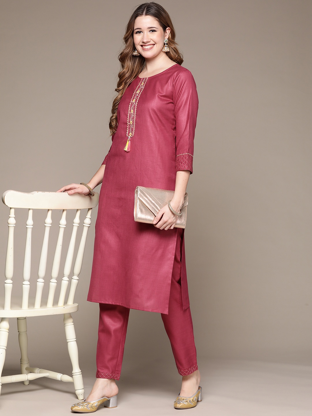 

Anubhutee Women Magenta Floral Embroidered Gotta Patti Kurta with Trousers