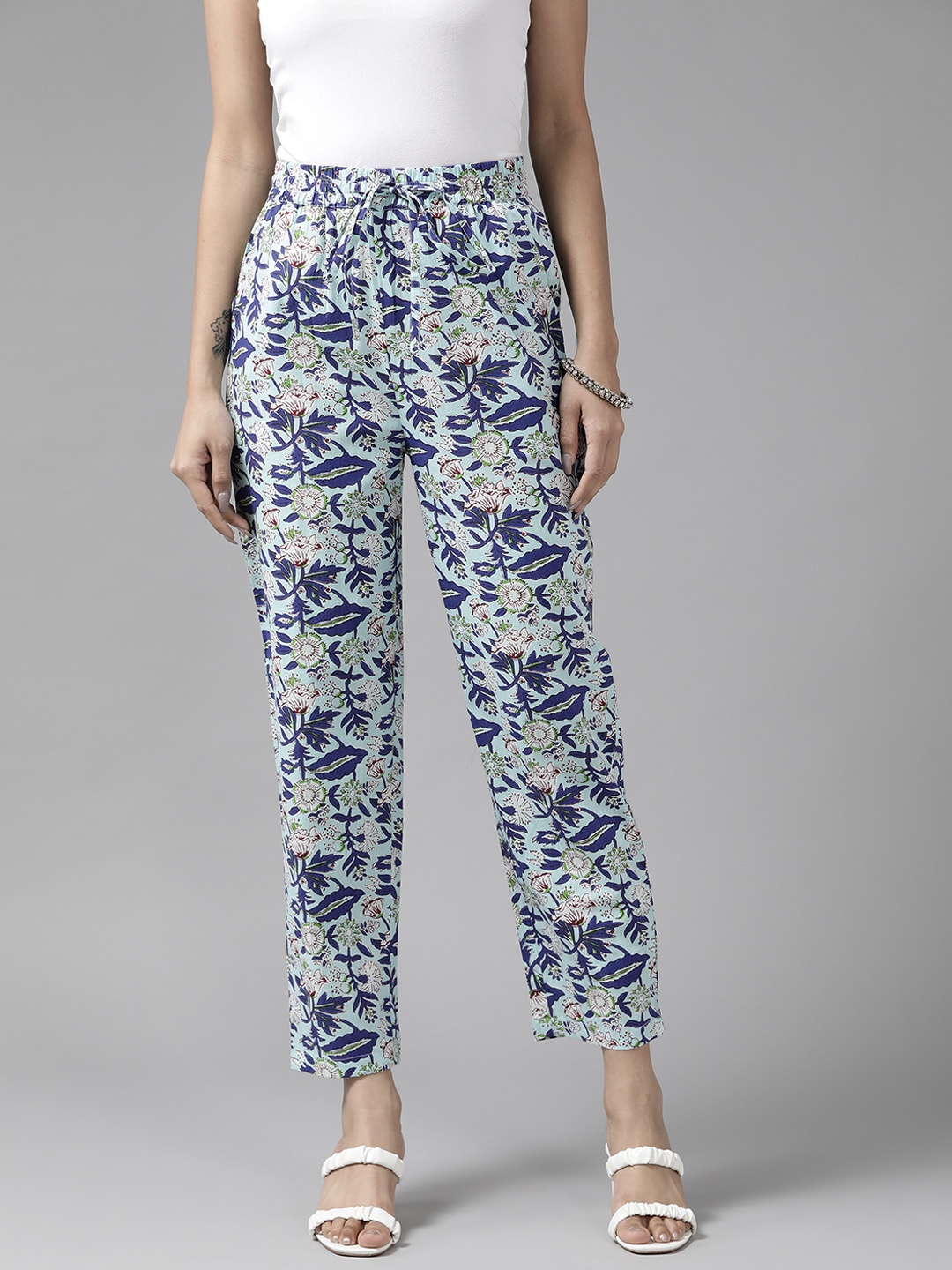 

PANIT Women Blue & Green Cotton Floral Printed Comfort Fit Trousers