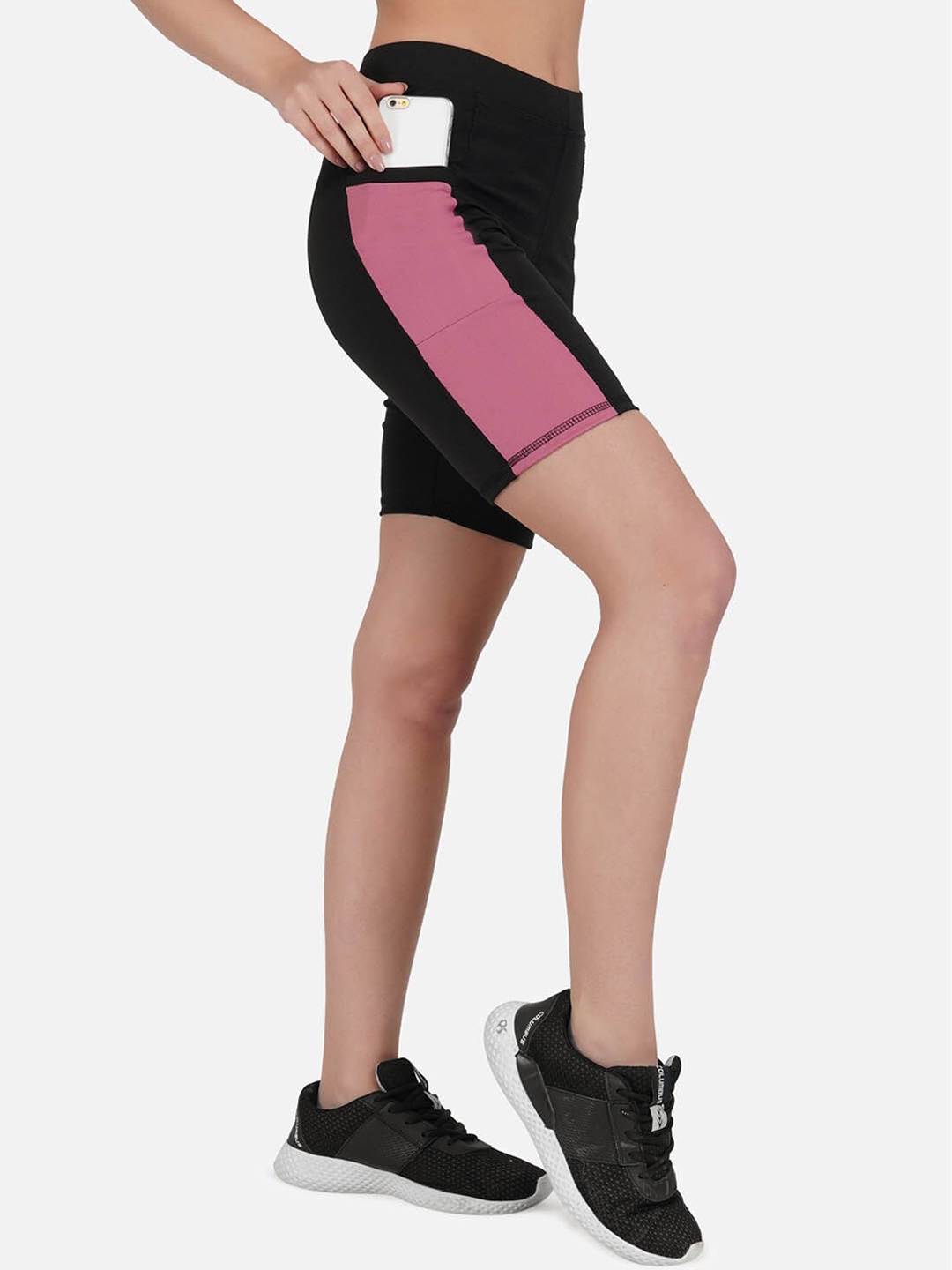 

IMPERATIVE Women Black & Pink Colourblocked Slim Fit Cycling Sports Shorts