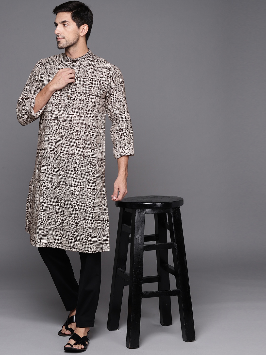 

Fabindia Men Beige & Black Pure Cotton Bagh Ethnic Motifs Printed Kurta