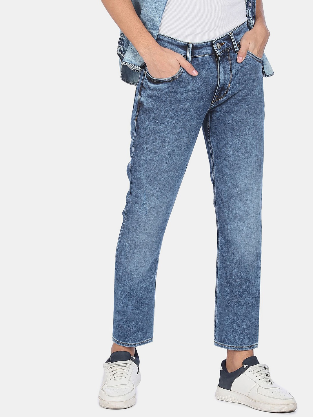 

U.S. Polo Assn. Denim Co. Men Blue Low Distress Heavy Fade Mid Rise Jeans