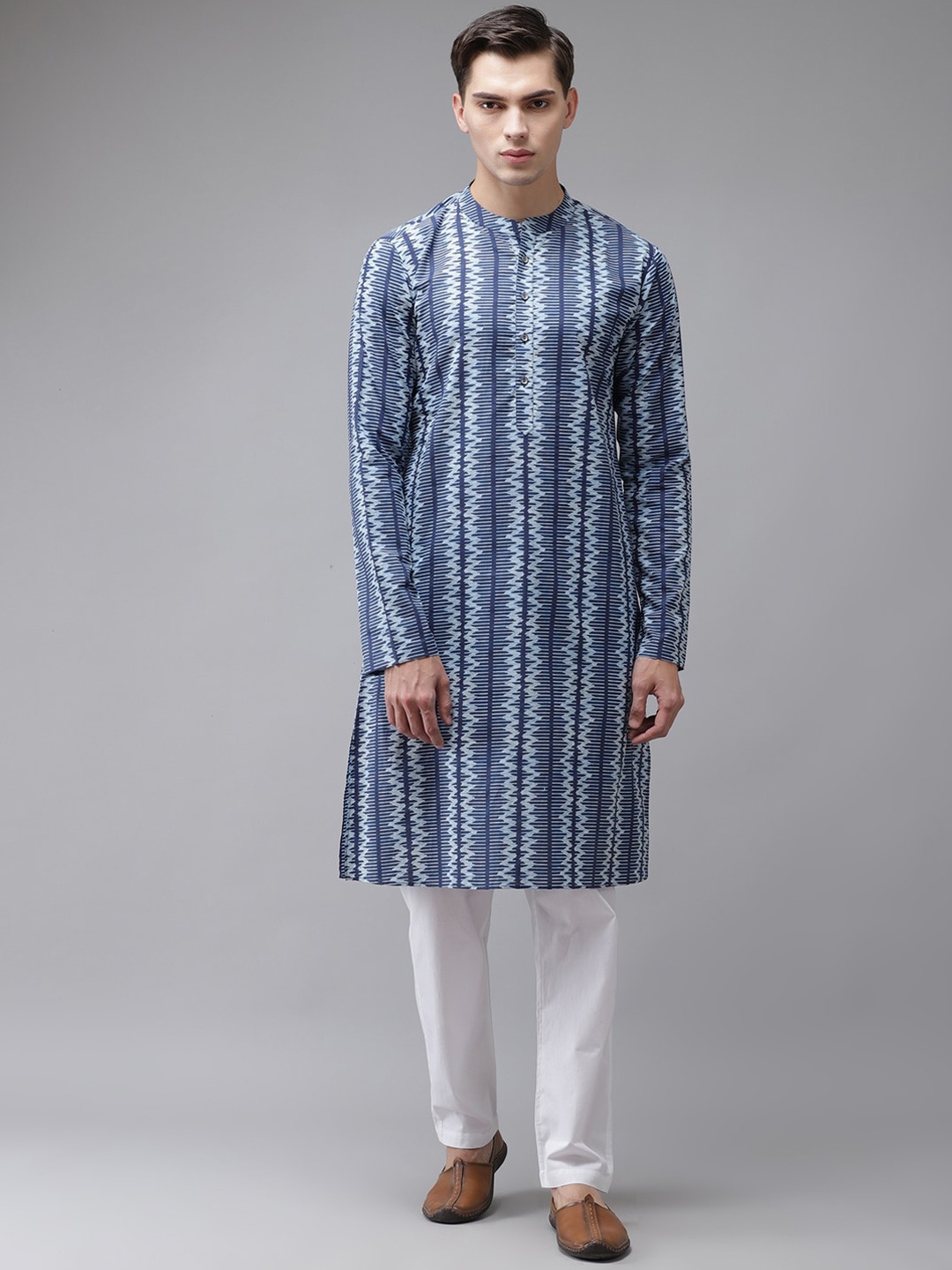 

See Designs Men Blue Pure Cotton Kurta with Pyjamas