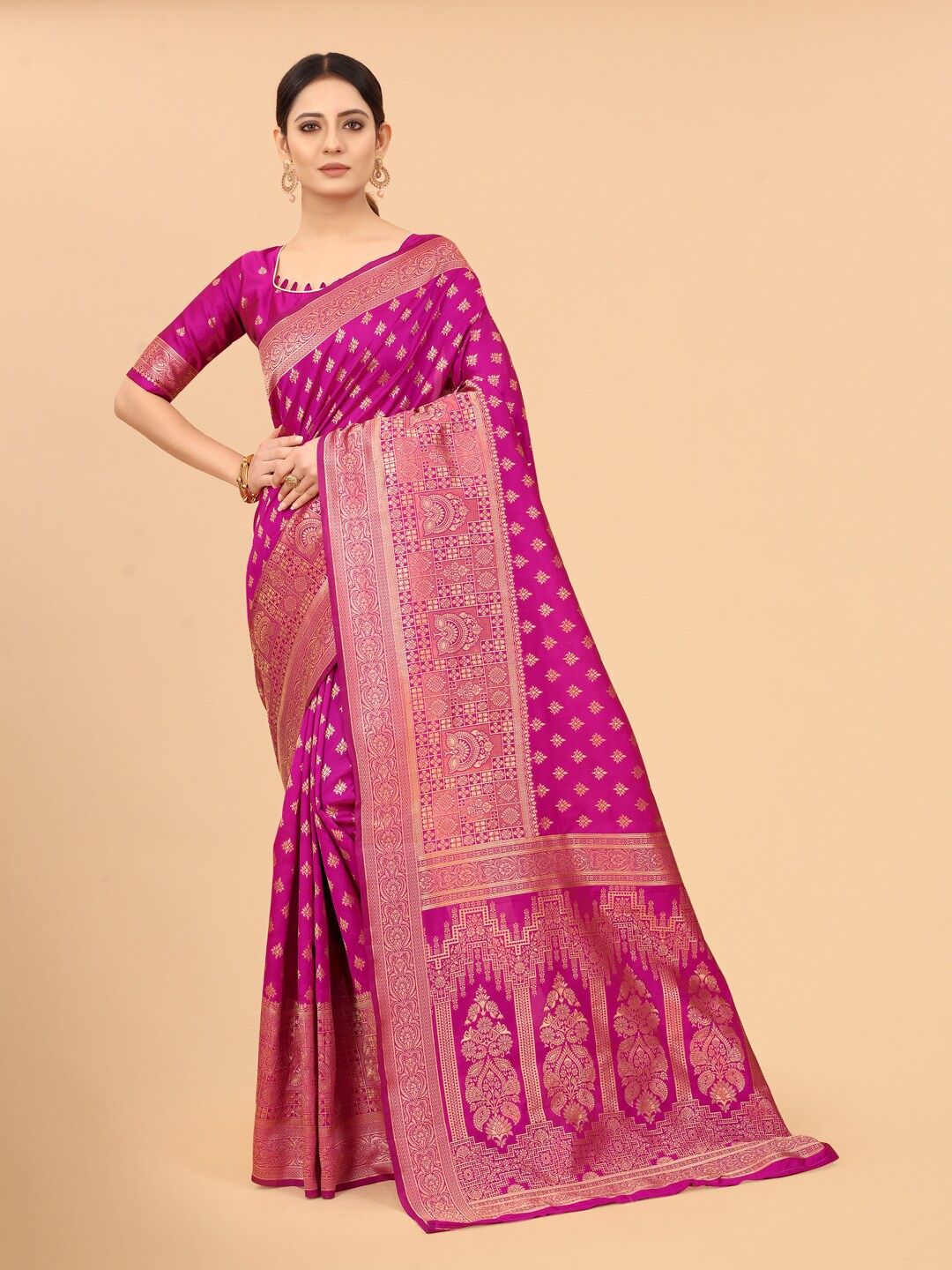 

SATYAM WEAVES Pink & Gold-Toned Woven Design Zari Silk Cotton Banarasi Saree