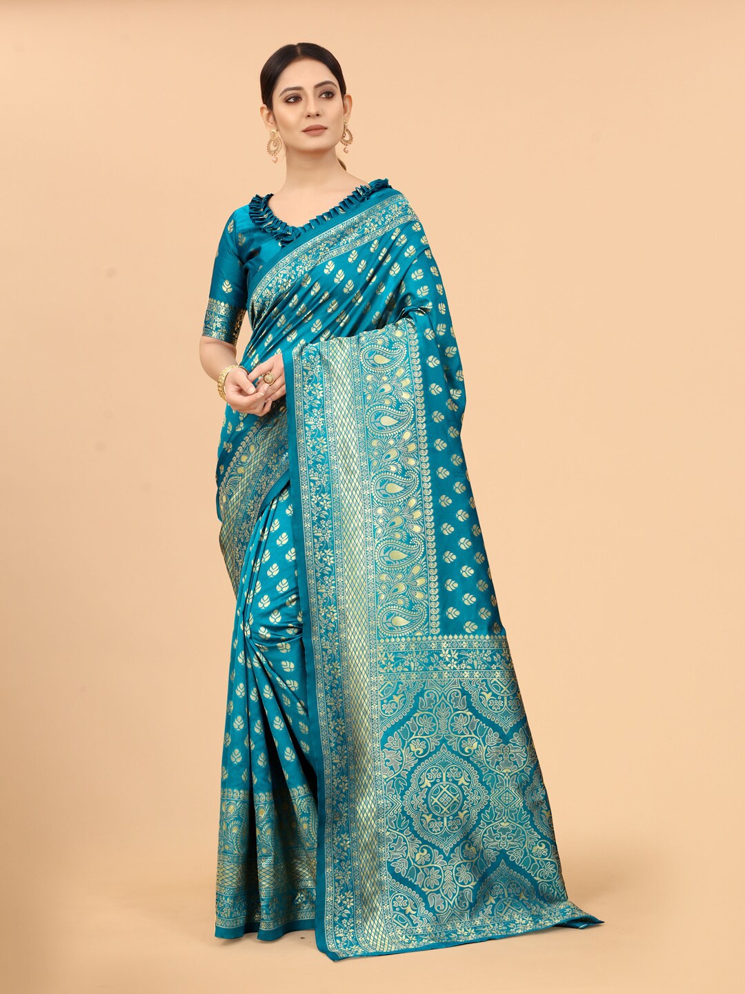 

SATYAM WEAVES Blue & Gold-Toned Woven Design Silk Cotton Banarasi Saree