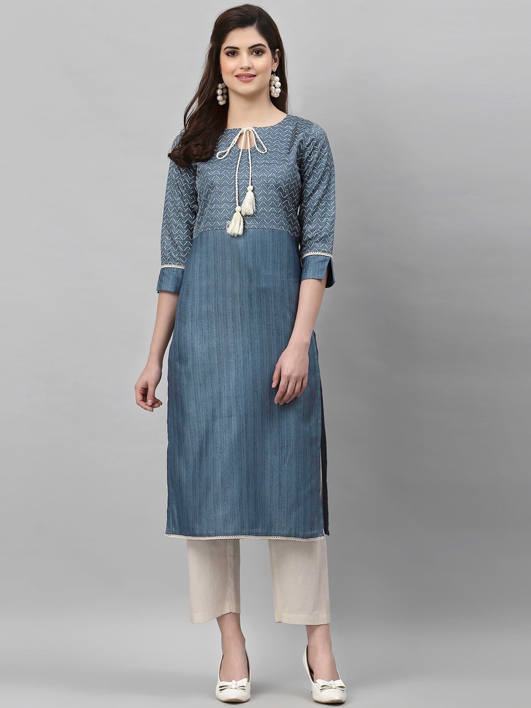 

SANISA Women Grey Checked Keyhole Neck Thread Work Kurta, Blue